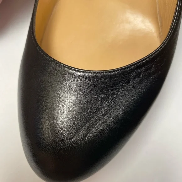 Valentino Garavani pumps heels leather black gold rockstud 39